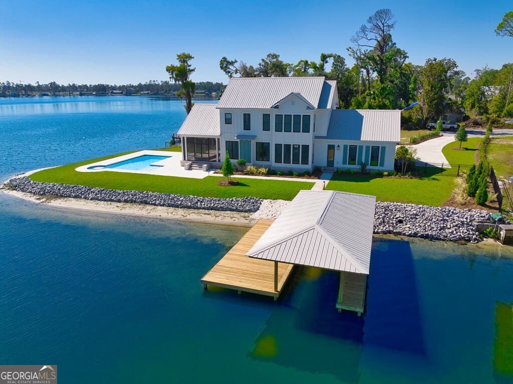 4 bedroom, 3.5 bathroom, 2,827 sq ft single family residence under contract at 5909 Travis Trail, Lake Park, GA 31636 — photo 3