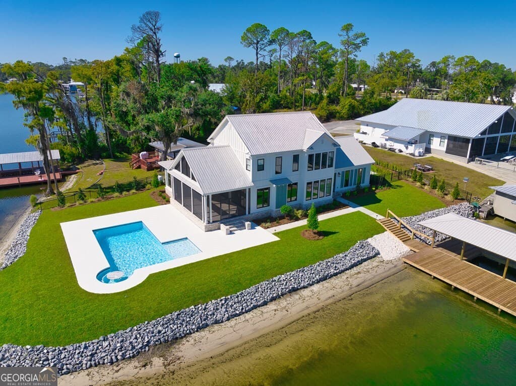 4 bedroom, 3.5 bathroom, 2,827 sq ft single family residence under contract at 5909 Travis Trail, Lake Park, GA 31636 — photo 4