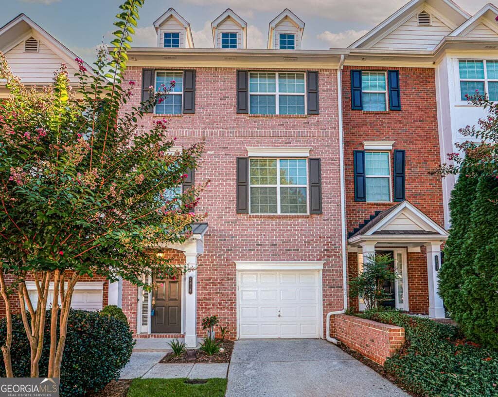 3 bedroom, 3.5 bathroom, 1,702 sq ft townhouse for rent at 7835 Kiverton Place, Atlanta, GA 30350 for $2,800 a month — photo 1 of 1