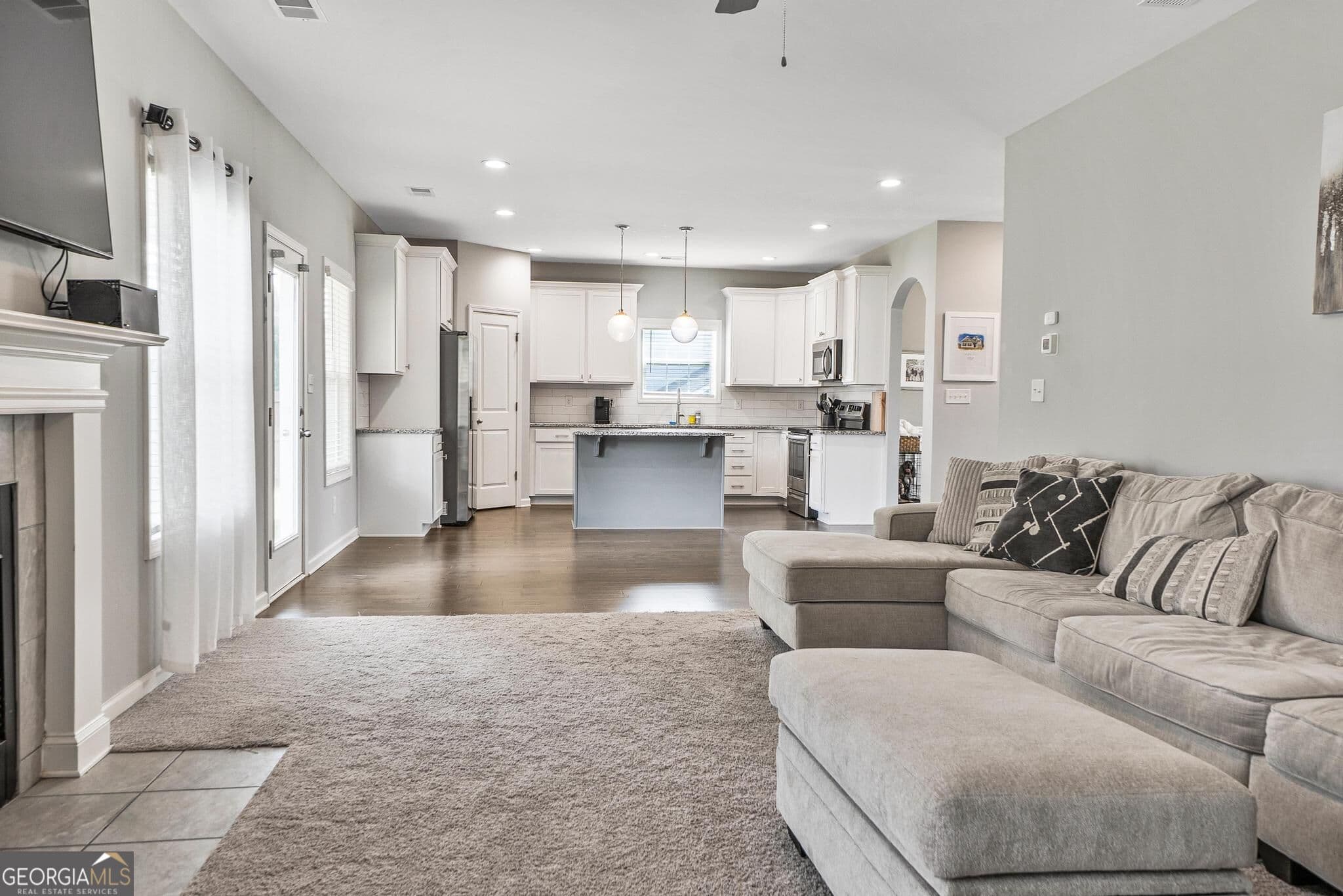 4 bedroom, 2.5 bathroom, 2,622 sq ft single family residence for sale at 4201 Cornwall Drive, Forsyth, GA 31029 — photo 7
