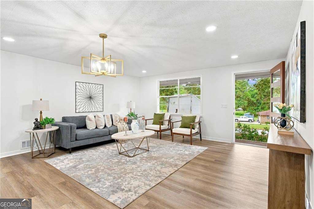3 bedroom, 2 bathroom, 1,664 sq ft single family residence for sale at 6065 Yucca Drive, Douglasville, GA 30135 — photo 5
