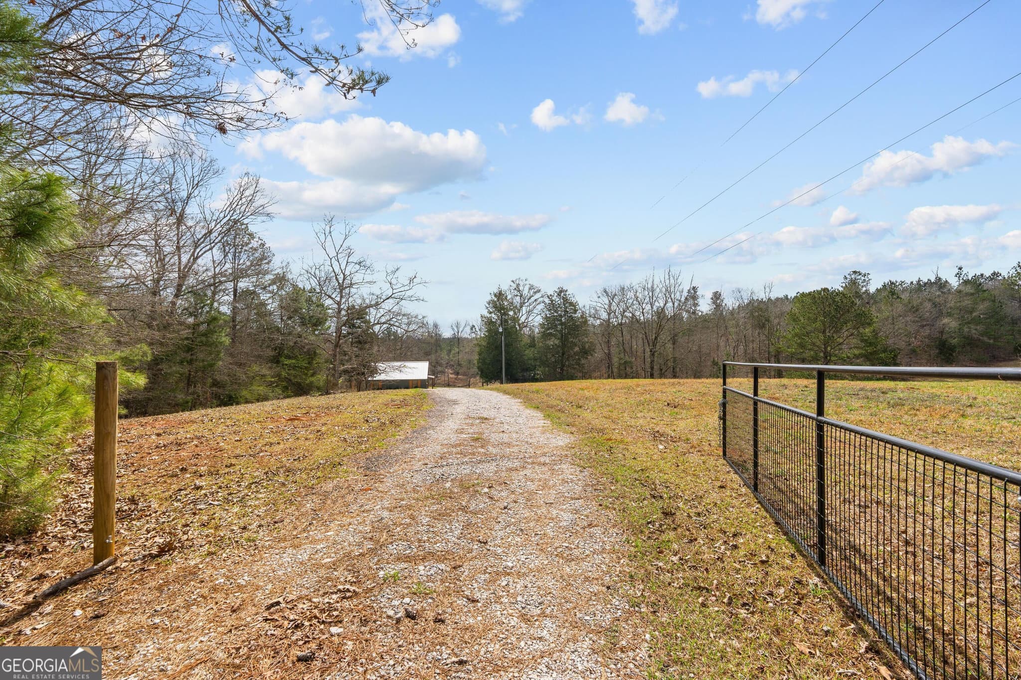 2 bedroom, 1 bathroom, 1,152 sq ft single family residence for sale at 340 Noles Road, Franklin, GA 30217 — photo 2