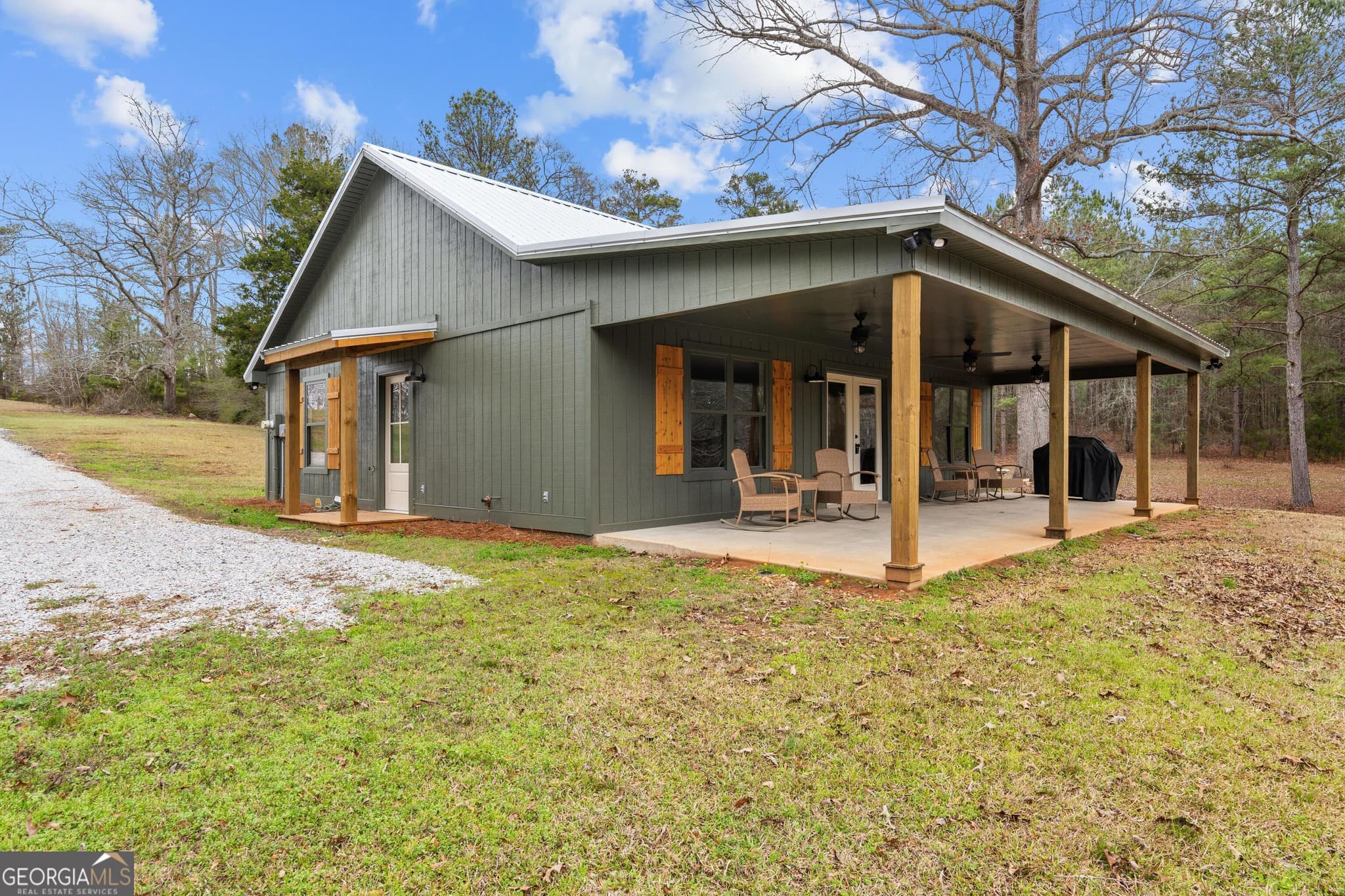 2 bedroom, 1 bathroom, 1,152 sq ft single family residence for sale at 340 Noles Road, Franklin, GA 30217