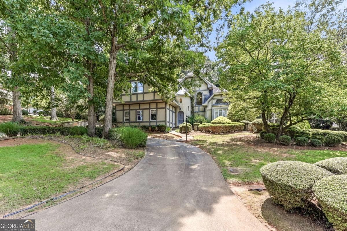 4 bedroom, 2.5 bathroom, 2,735 sq ft single family residence for sale at 372 Woodhaven Drive, Athens, GA 30606 — photo 3