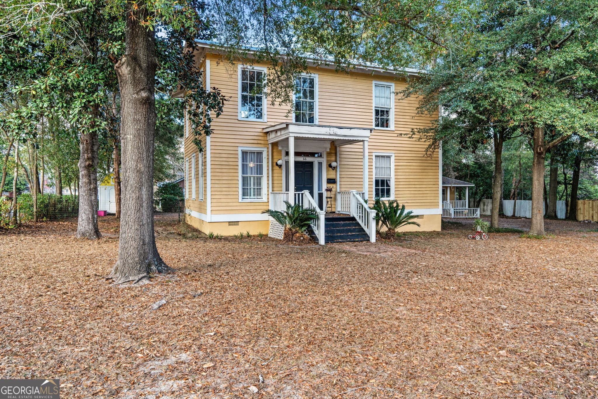 4 bedroom, 3.5 bathroom, 2,592 sq ft single family residence under contract at 66 Merritt Street, Hawkinsville, GA 31036 — photo 2