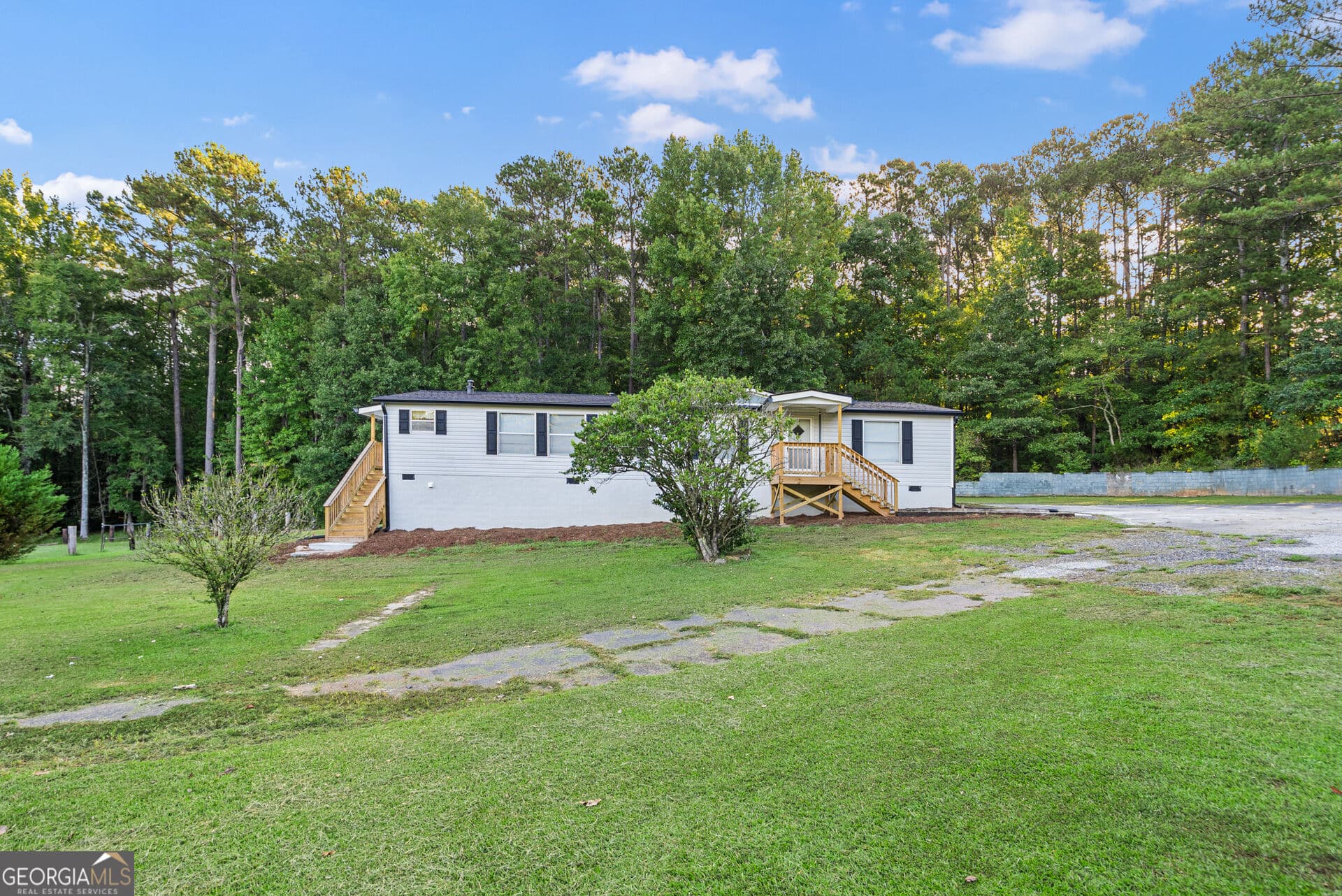 3 bedroom, 2 bathroom manufactured home,single family residence for sale at 1089 Cannon Farm Road, Oxford, GA 30054 — photo 6