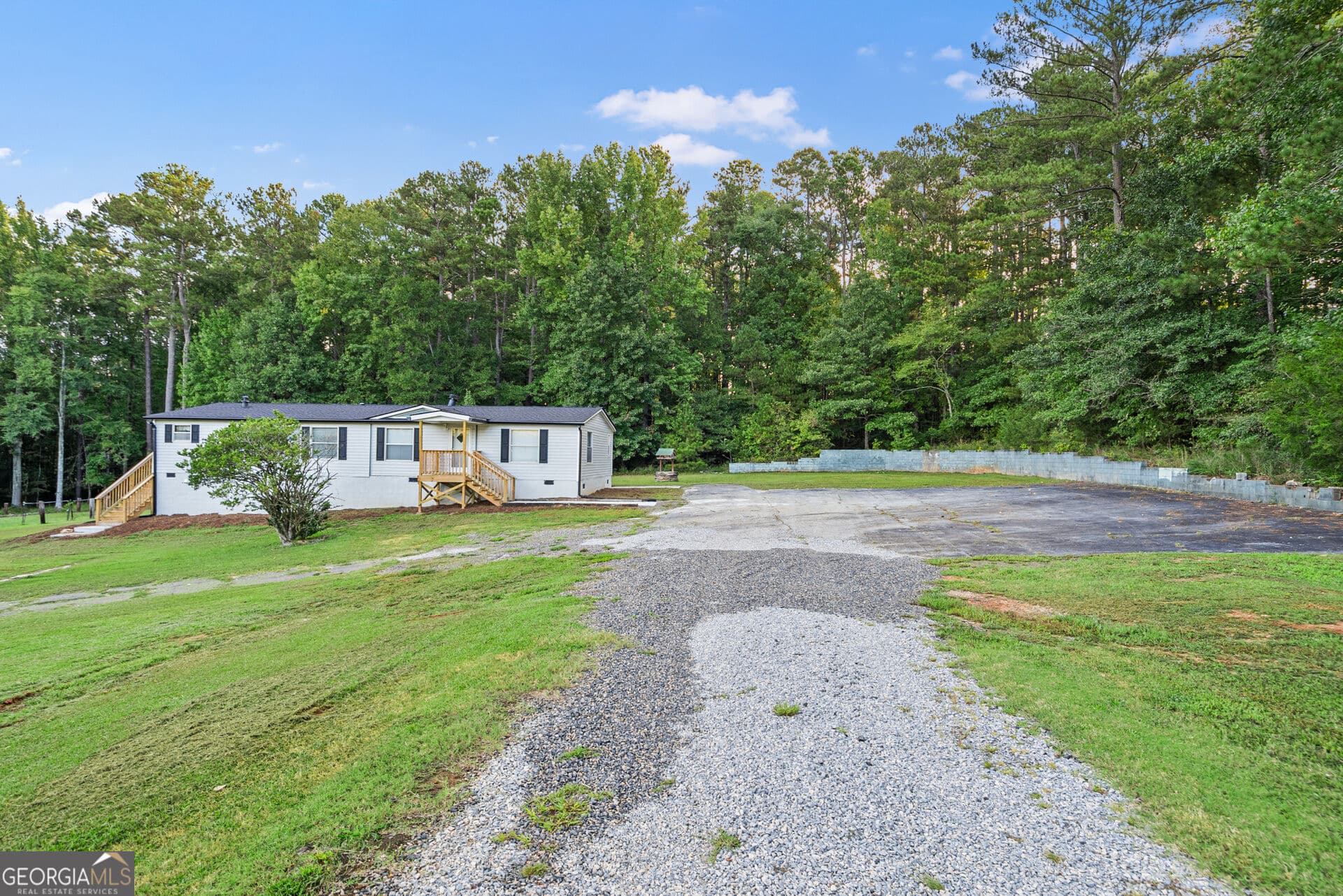 3 bedroom, 2 bathroom manufactured home,single family residence for sale at 1089 Cannon Farm Road, Oxford, GA 30054 — photo 3