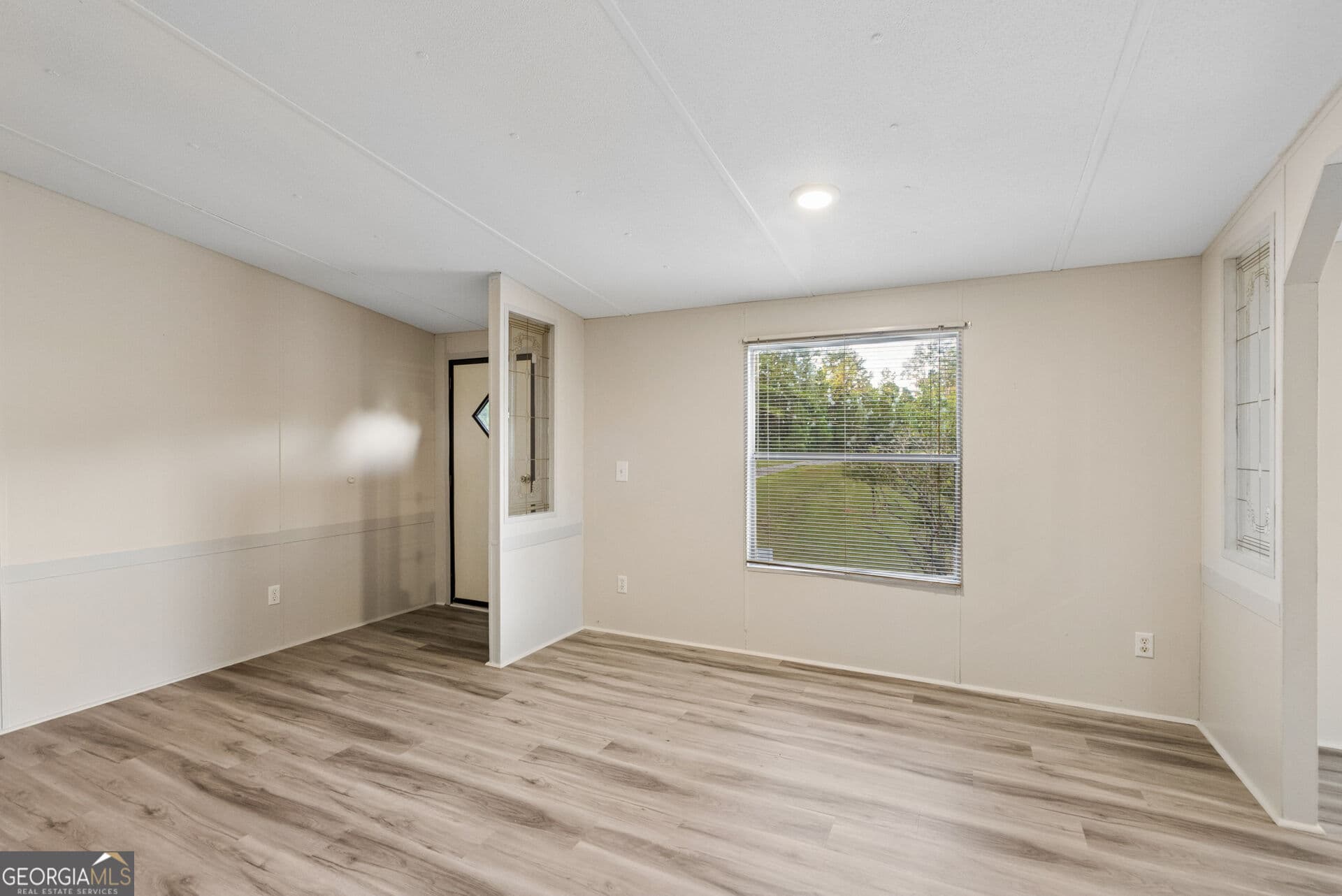 3 bedroom, 2 bathroom manufactured home,single family residence for sale at 1089 Cannon Farm Road, Oxford, GA 30054 — photo 9