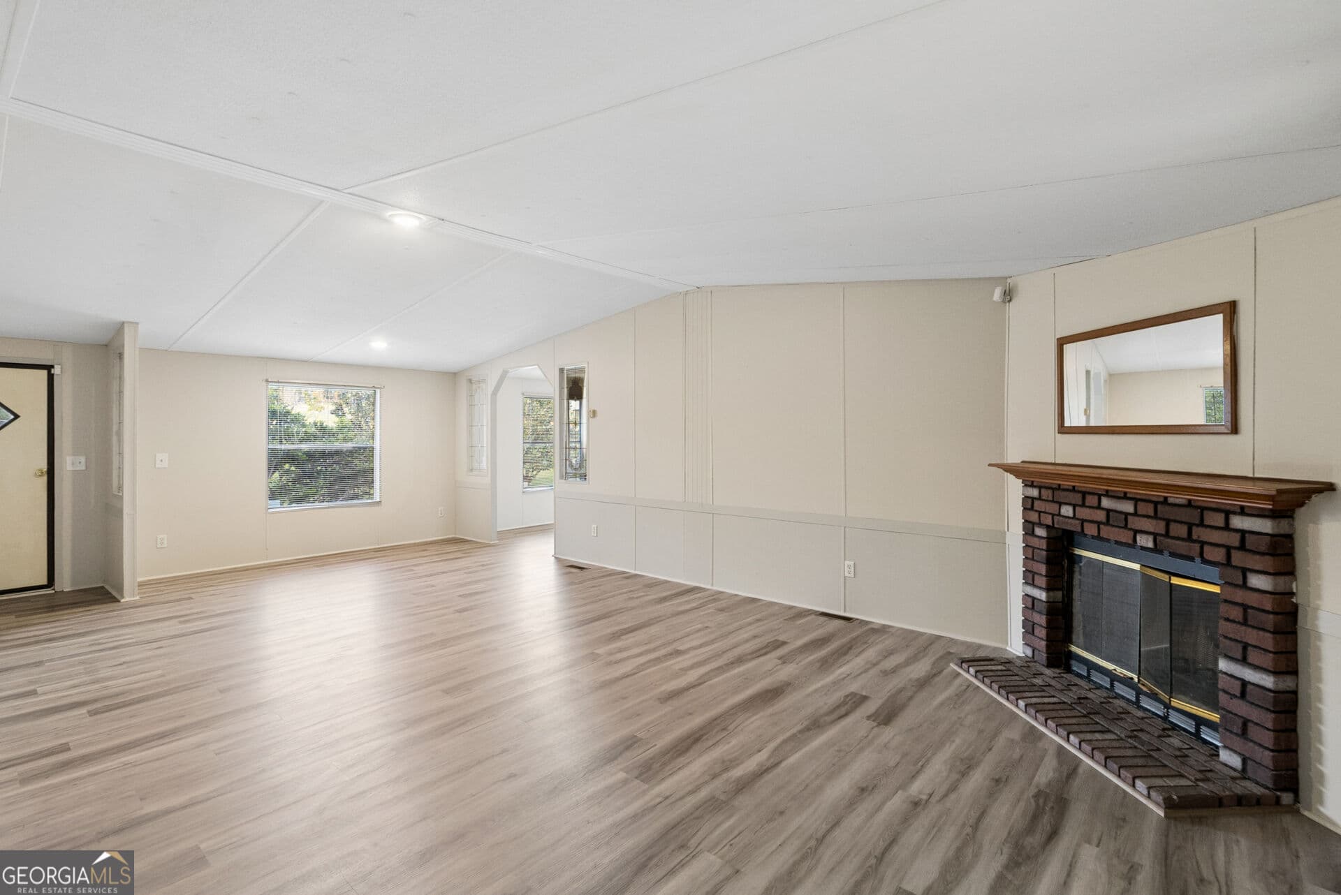 3 bedroom, 2 bathroom manufactured home,single family residence for sale at 1089 Cannon Farm Road, Oxford, GA 30054 — photo 8