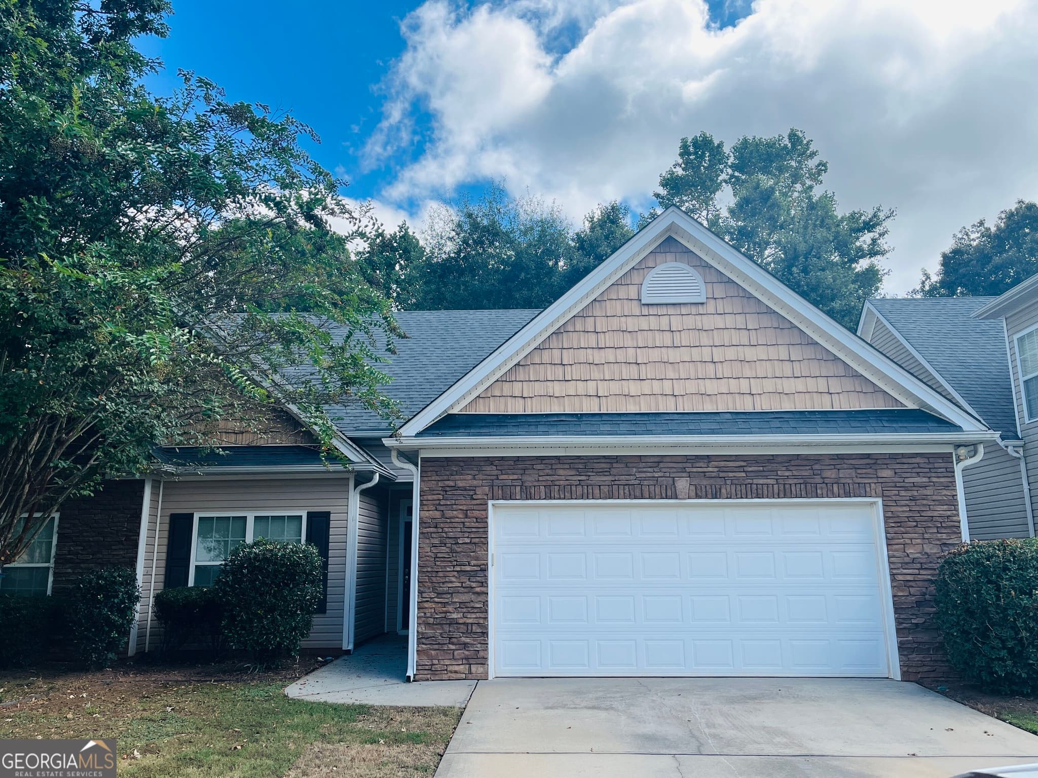 3 bedroom, 2 bathroom, 1,492 sq ft single family residence for rent at 179 Village Park Drive, Newnan, GA 30265 for $2,000 a month