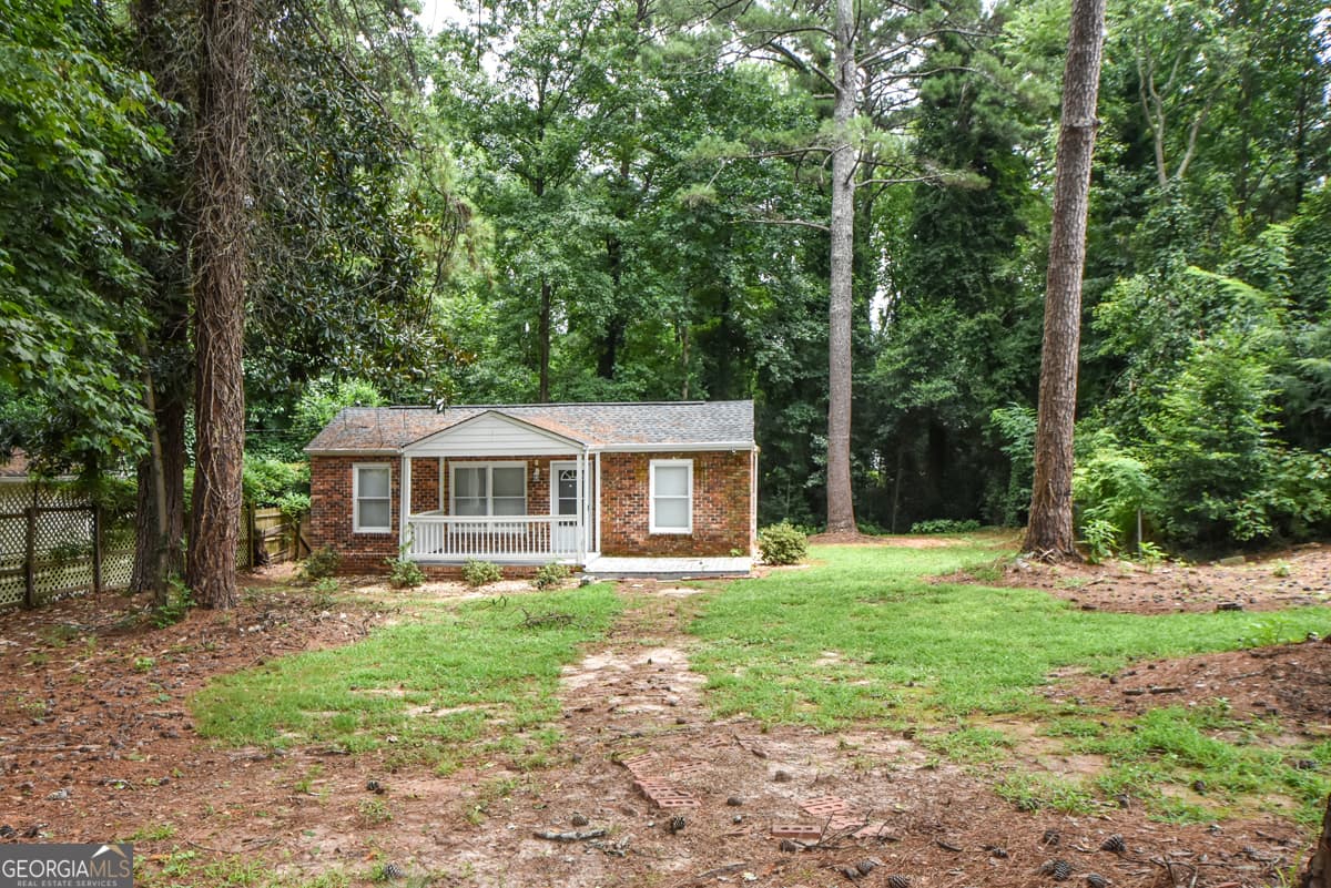 2 bedroom, 1 bathroom, 696 sq ft single family residence for sale at 3274 Fern Drive, Tucker, GA 30084 — photo 2