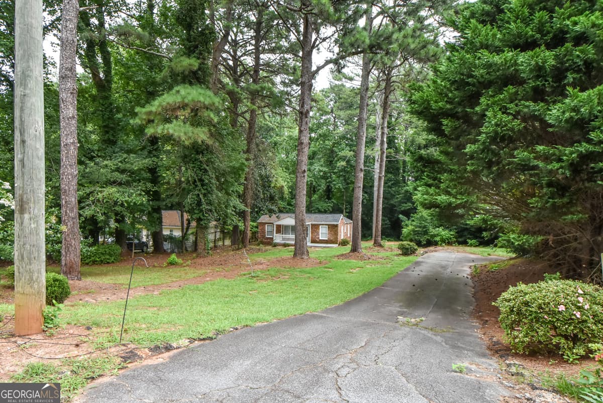 2 bedroom, 1 bathroom, 696 sq ft single family residence for sale at 3274 Fern Drive, Tucker, GA 30084 — photo 6