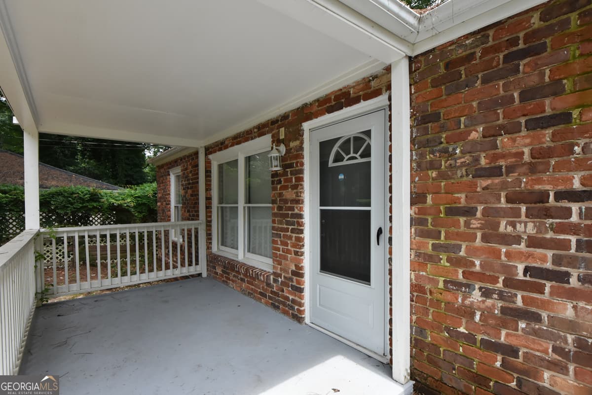 2 bedroom, 1 bathroom, 696 sq ft single family residence for sale at 3274 Fern Drive, Tucker, GA 30084 — photo 8