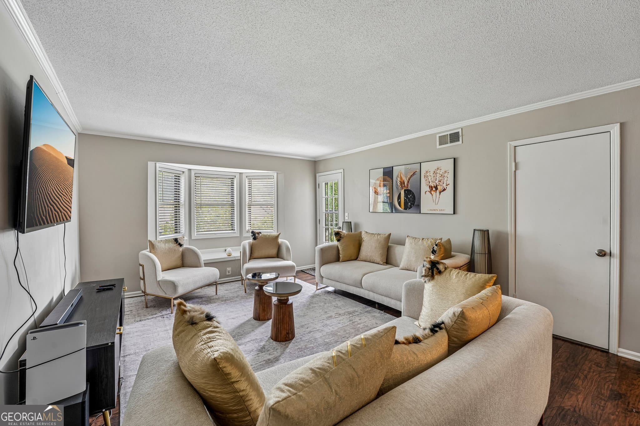 3 bedroom, 2 bathroom, 1,469 sq ft condominium for sale at 6851 Roswell Road, Sandy Springs, GA 30328 — photo 6