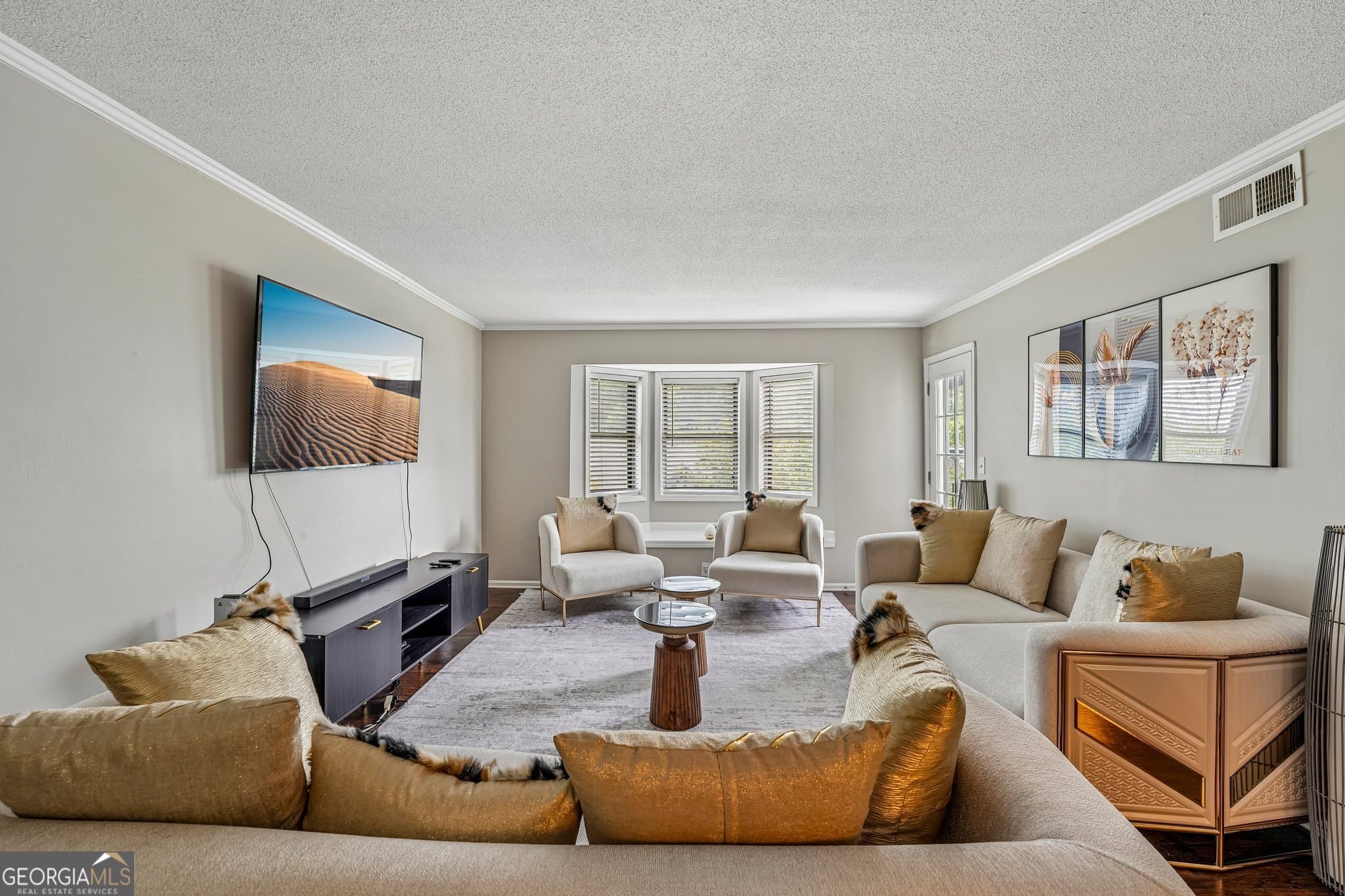 3 bedroom, 2 bathroom, 1,469 sq ft condominium for sale at 6851 Roswell Road, Sandy Springs, GA 30328 — photo 5