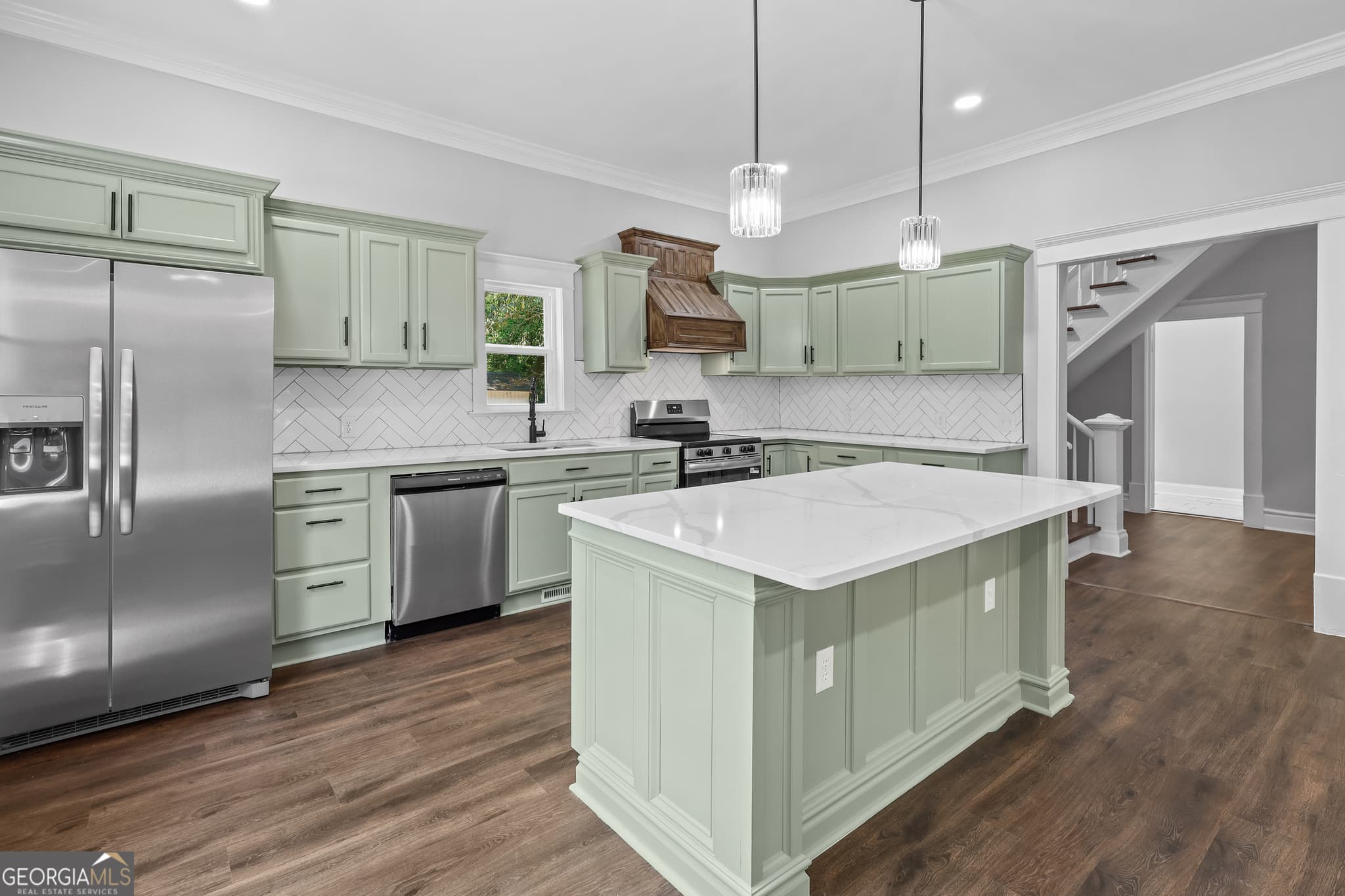 6 bedroom, 3.5 bathroom, 4,428 sq ft single family residence for sale at 674 Dunlevie Road, Allenhurst, GA 31301 — photo 4