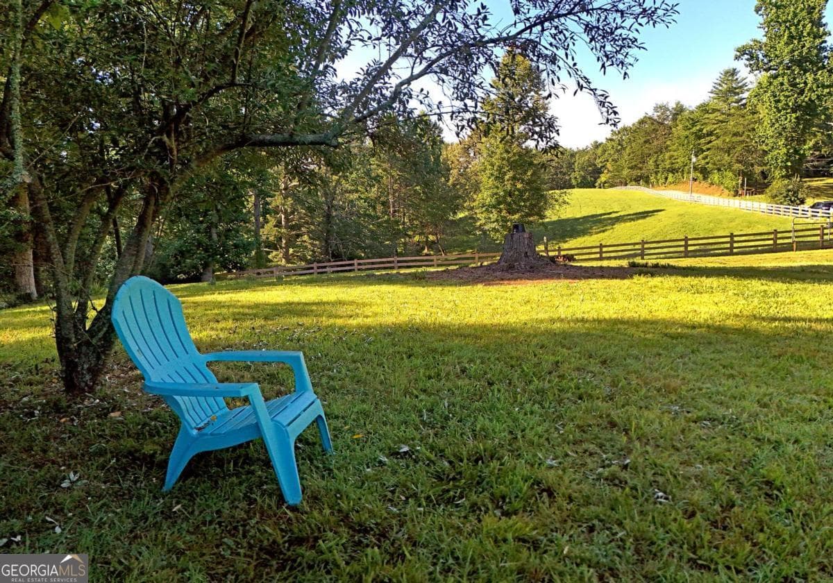 1 bedroom, 1 bathroom, 480 sq ft manufactured home,single family residence for sale at 8481 Old Dial Road, Blue Ridge, GA 30513 — photo 10