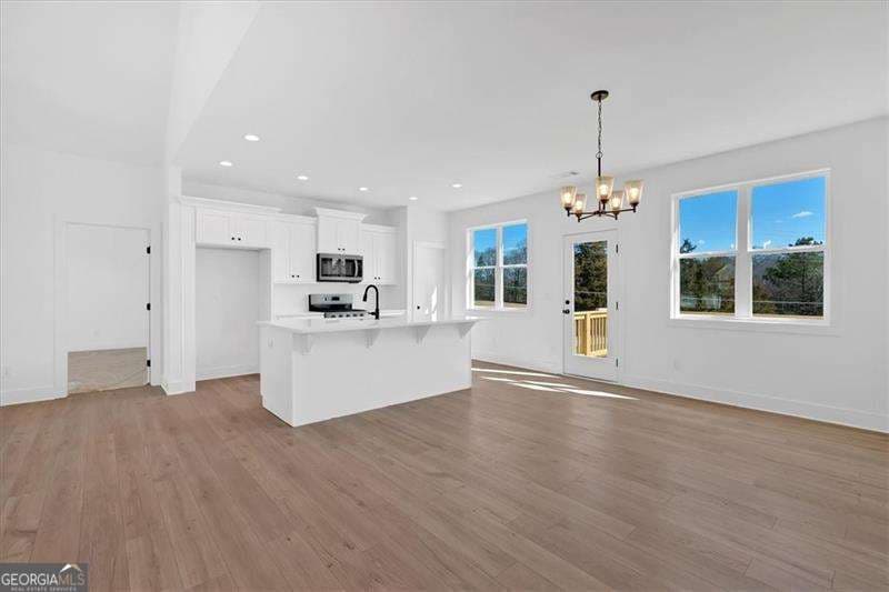 4 bedroom, 3 bathroom, 2,310 sq ft single family residence for sale at 13 Lucas Lane, Rome, GA 30165 — photo 7