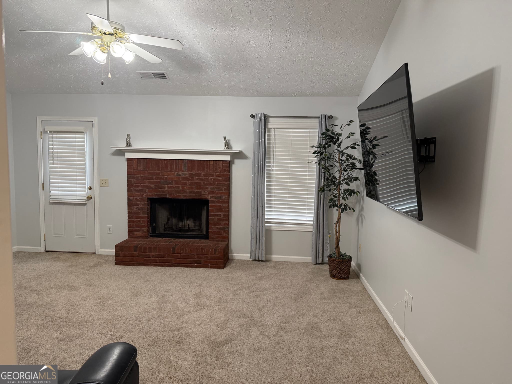 3 bedroom, 2 bathroom, 1,538 sq ft single family residence for sale at 4165 Eden Valley Drive, Loganville, GA 30052 — photo 6