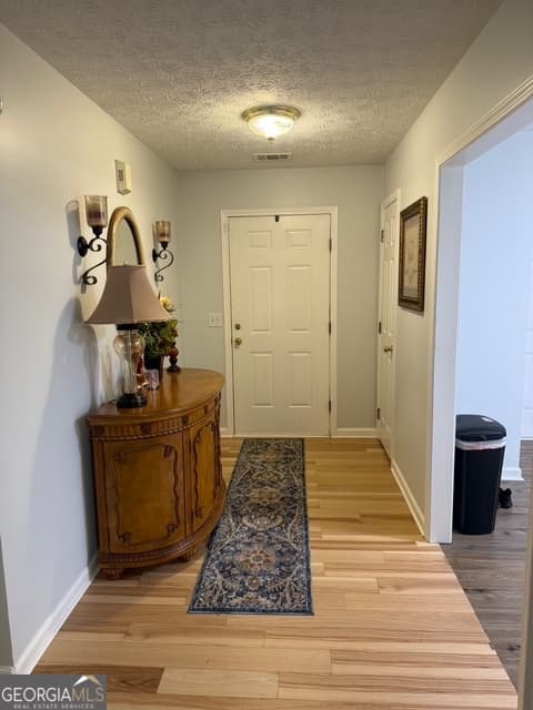 3 bedroom, 2 bathroom, 1,538 sq ft single family residence for sale at 4165 Eden Valley Drive, Loganville, GA 30052 — photo 4