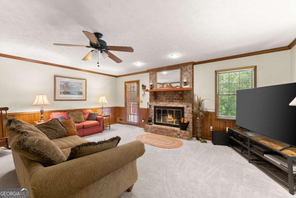 3 bedroom, 2 bathroom, 2,460 sq ft single family residence for sale at 1155 Lakeridge Court, Grayson, GA 30017 — photo 7