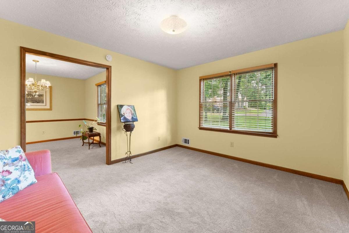 3 bedroom, 2 bathroom, 2,460 sq ft single family residence for sale at 1155 Lakeridge Court, Grayson, GA 30017 — photo 9