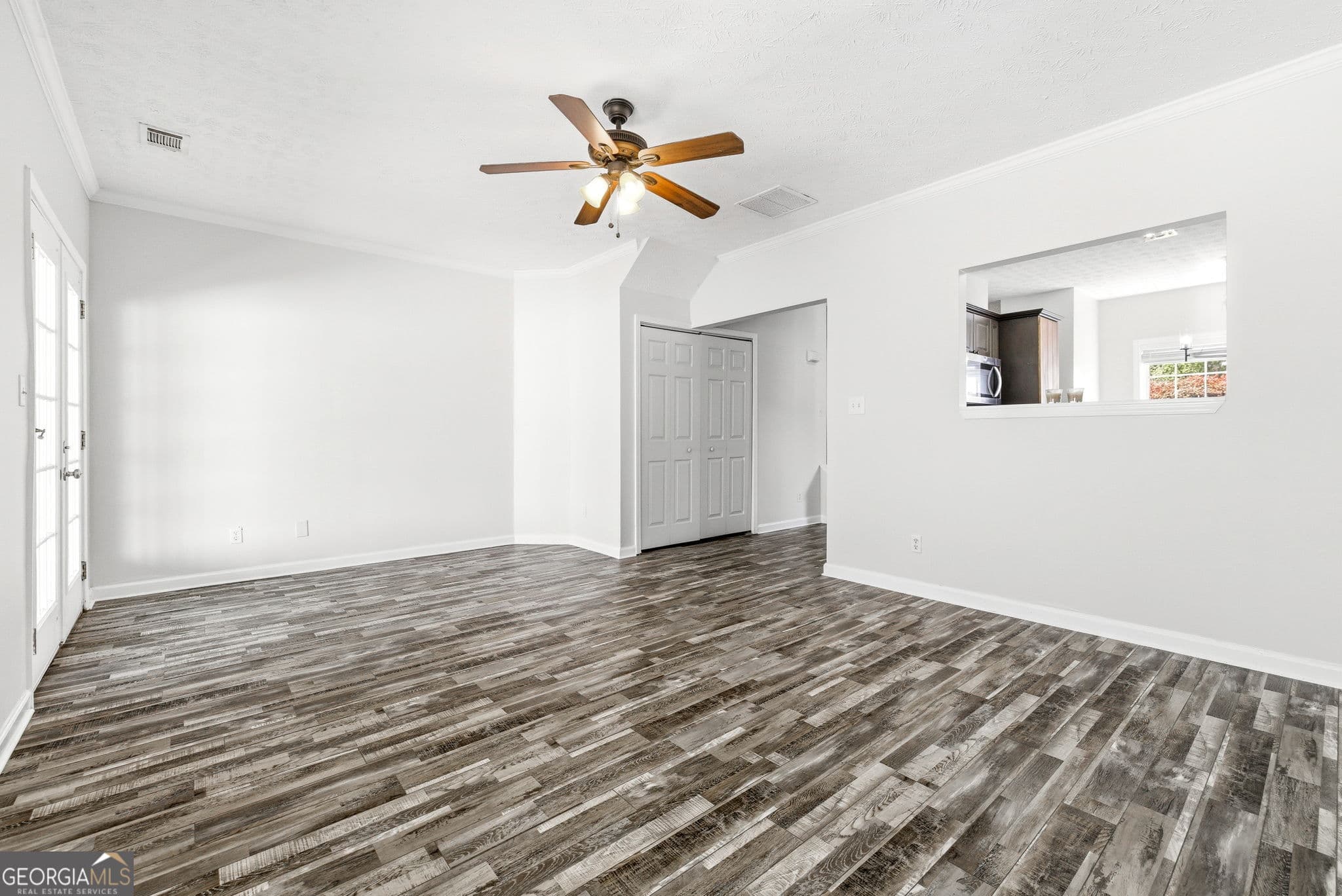 2 bedroom, 2.5 bathroom, 1,253 sq ft townhouse for sale at 4350 Cypress Court, Cumming, GA 30040 — photo 8