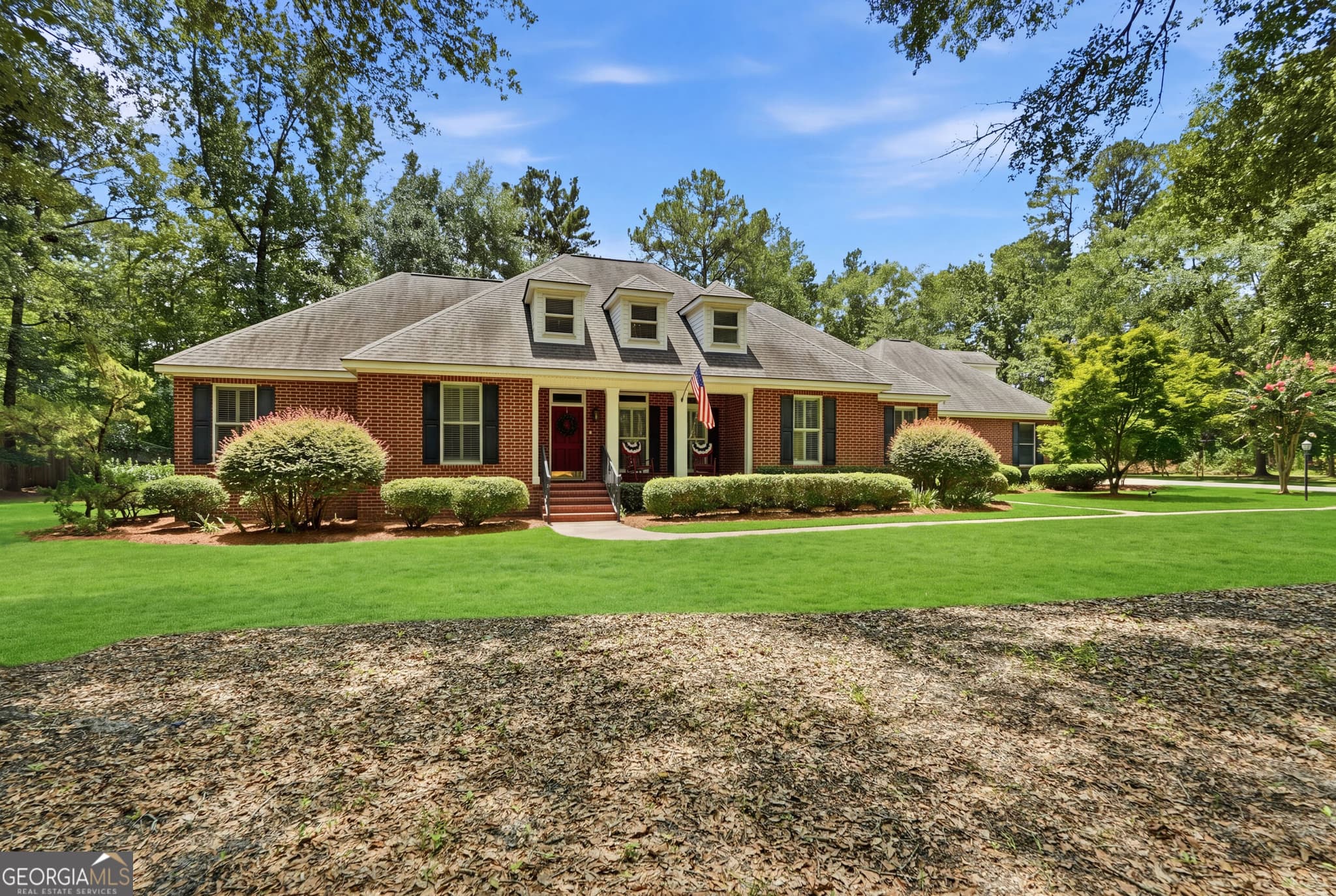 4 bedroom, 4 bathroom, 2,399 sq ft single family residence for sale at 399 Creekside Cove, Statesboro, GA 30461 — photo 2