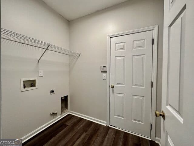 4 bedroom, 2.5 bathroom, 2,869 sq ft single family residence for rent at 8295 Eastshore Drive, Union City, GA 30291 for $2,295 a month — photo 10
