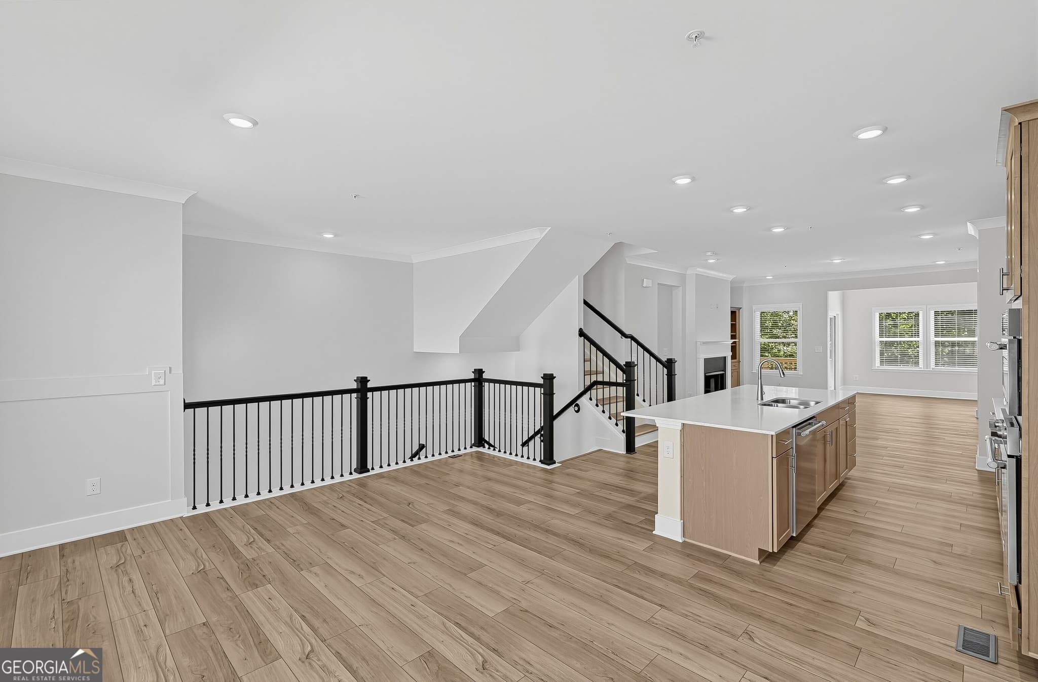 4 bedroom, 3.5 bathroom, 2,476 sq ft single family residence for sale at 476 Brodie Drive 66, Woodstock, GA 30188 — photo 4