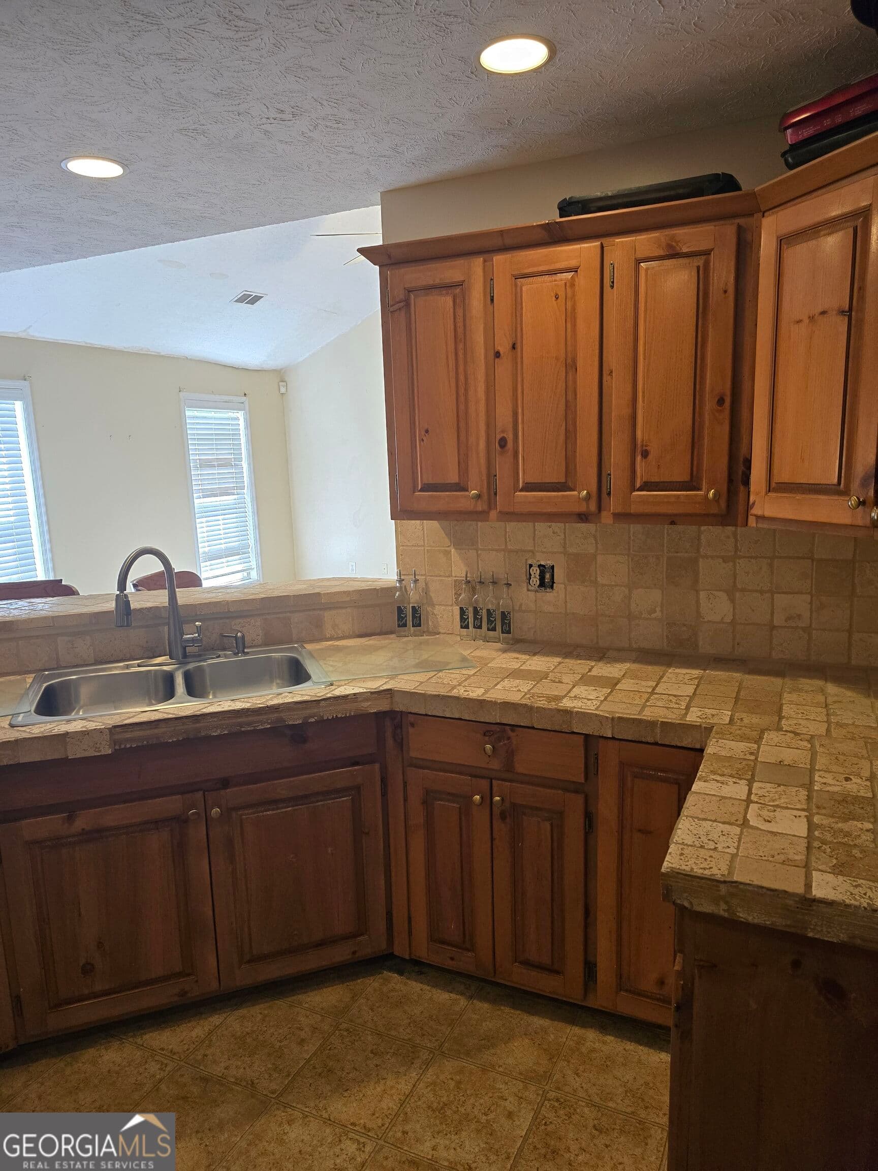 4 bedroom, 2 bathroom, 2,126 sq ft single family residence for sale at 2604 18th Place, Valley, AL 36854 — photo 9