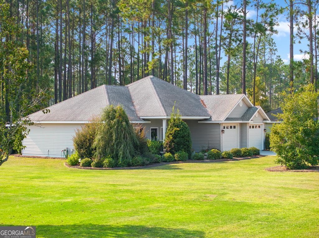 3 bedroom, 2 bathroom, 1,544 sq ft residential sold at 6646 Pine Ridge Circle, Blackshear, GA 31516