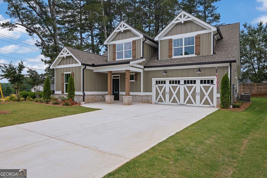4 bedroom, 3 bathroom, 2,401 sq ft single family residence for sale at 101 Alaina Road, Canton, GA 30115 — photo 2