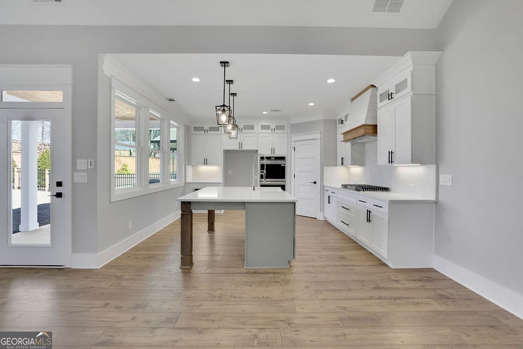 4 bedroom, 3 bathroom, 2,401 sq ft single family residence for sale at 101 Alaina Road, Canton, GA 30115 — photo 9