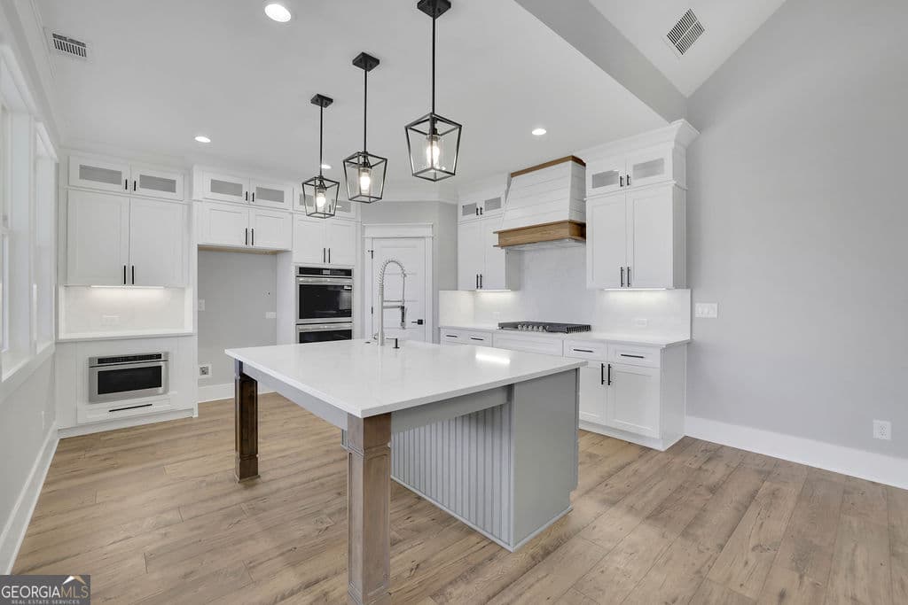 4 bedroom, 3 bathroom, 2,401 sq ft single family residence for sale at 101 Alaina Road, Canton, GA 30115 — photo 10