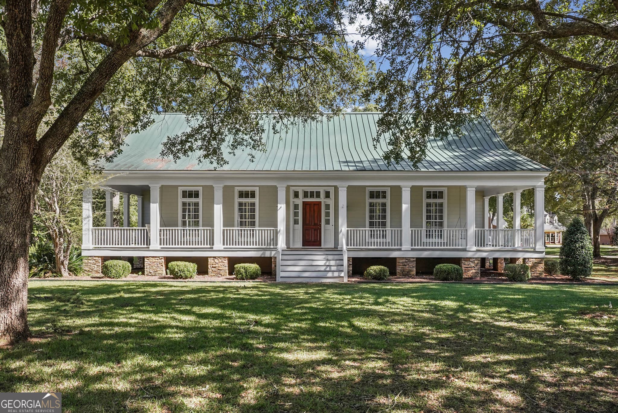 3 bedroom, 2.5 bathroom, 3,270 sq ft single family residence for sale at 2300 Golf Course Drive, Albany, GA 31721