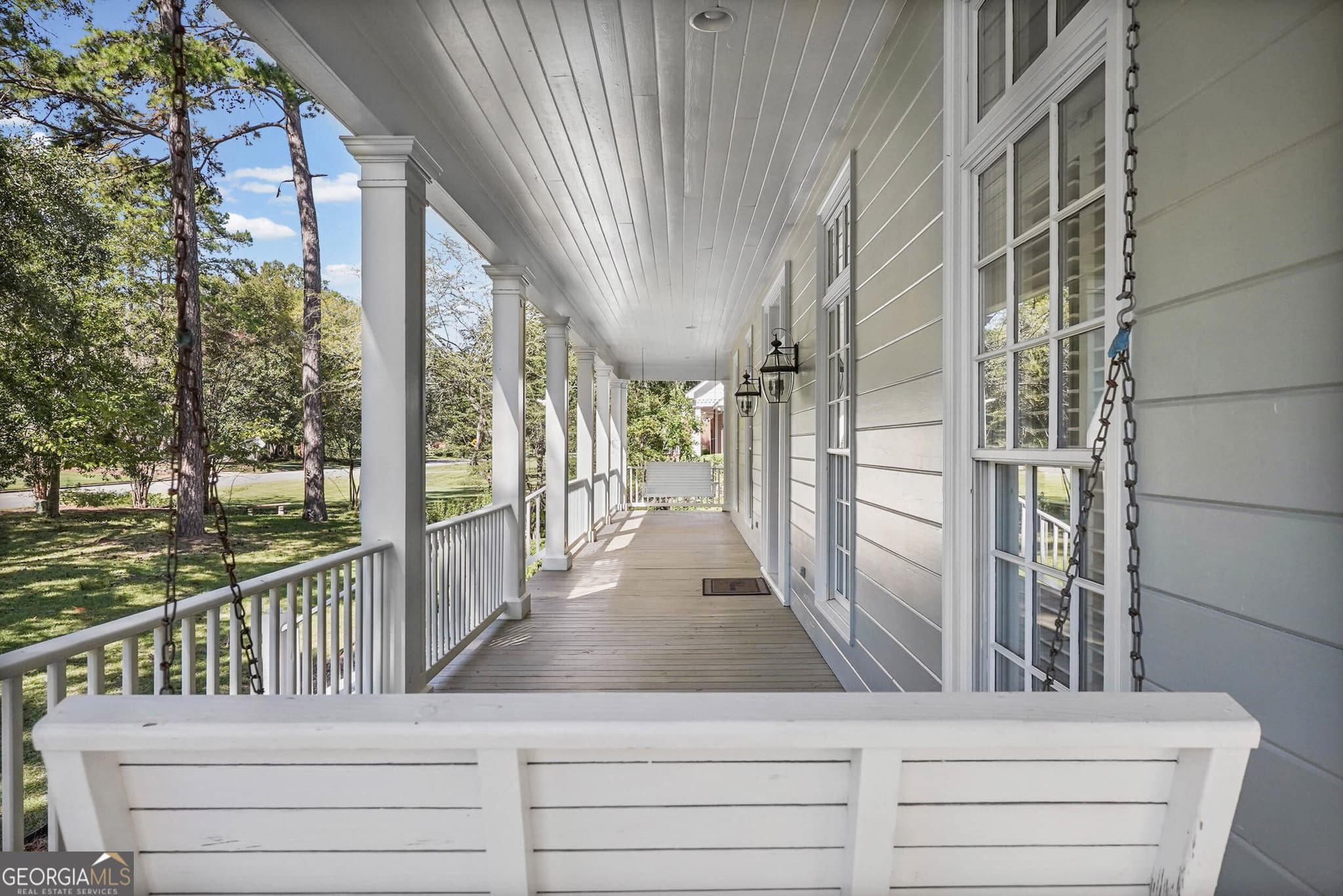 3 bedroom, 2.5 bathroom, 3,270 sq ft single family residence for sale at 2300 Golf Course Drive, Albany, GA 31721 — photo 4