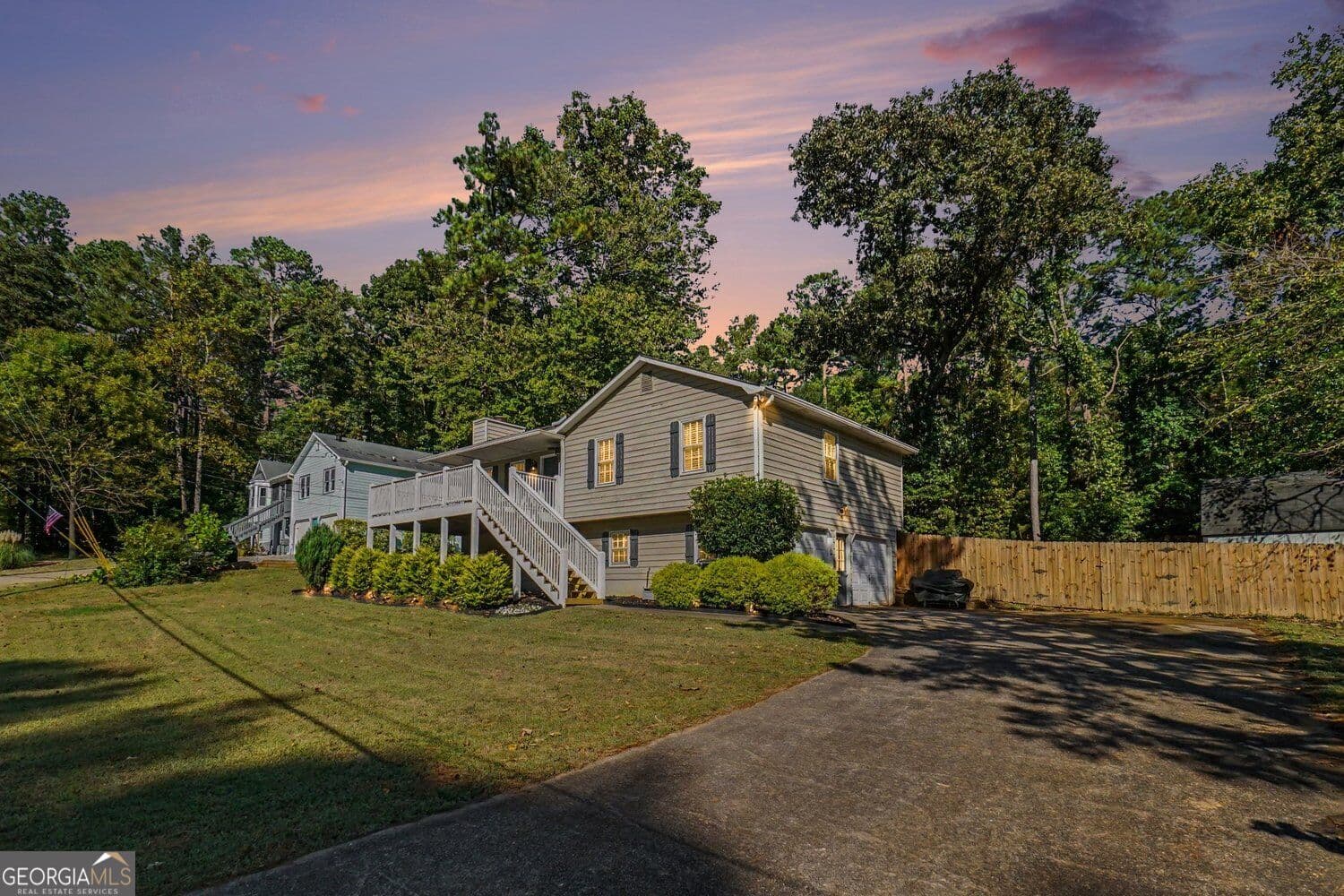 3 bedroom, 2 bathroom, 2,256 sq ft single family residence for sale at 445 Holly Lane, Canton, GA 30115 — photo 4