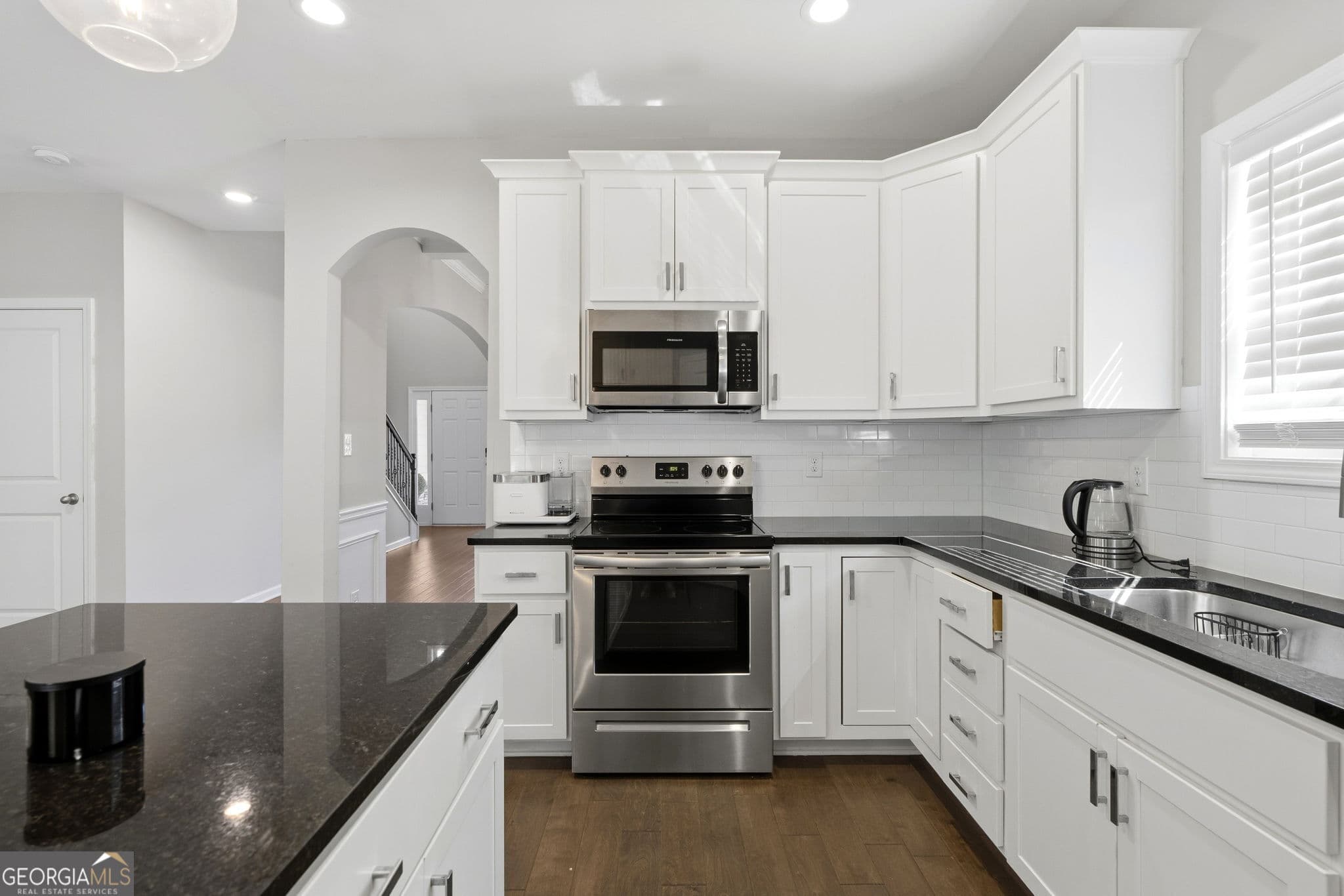 4 bedroom, 2.5 bathroom, 2,347 sq ft single family residence for sale at 1180 Victorian Boulevard, Forsyth, GA 31029 — photo 9
