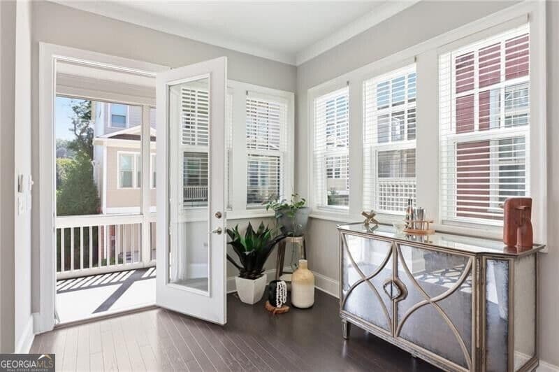 4 bedroom, 3.5 bathroom, 3,196 sq ft single family residence for sale at 227 Haverstock Court, Marietta, GA 30060 — photo 10