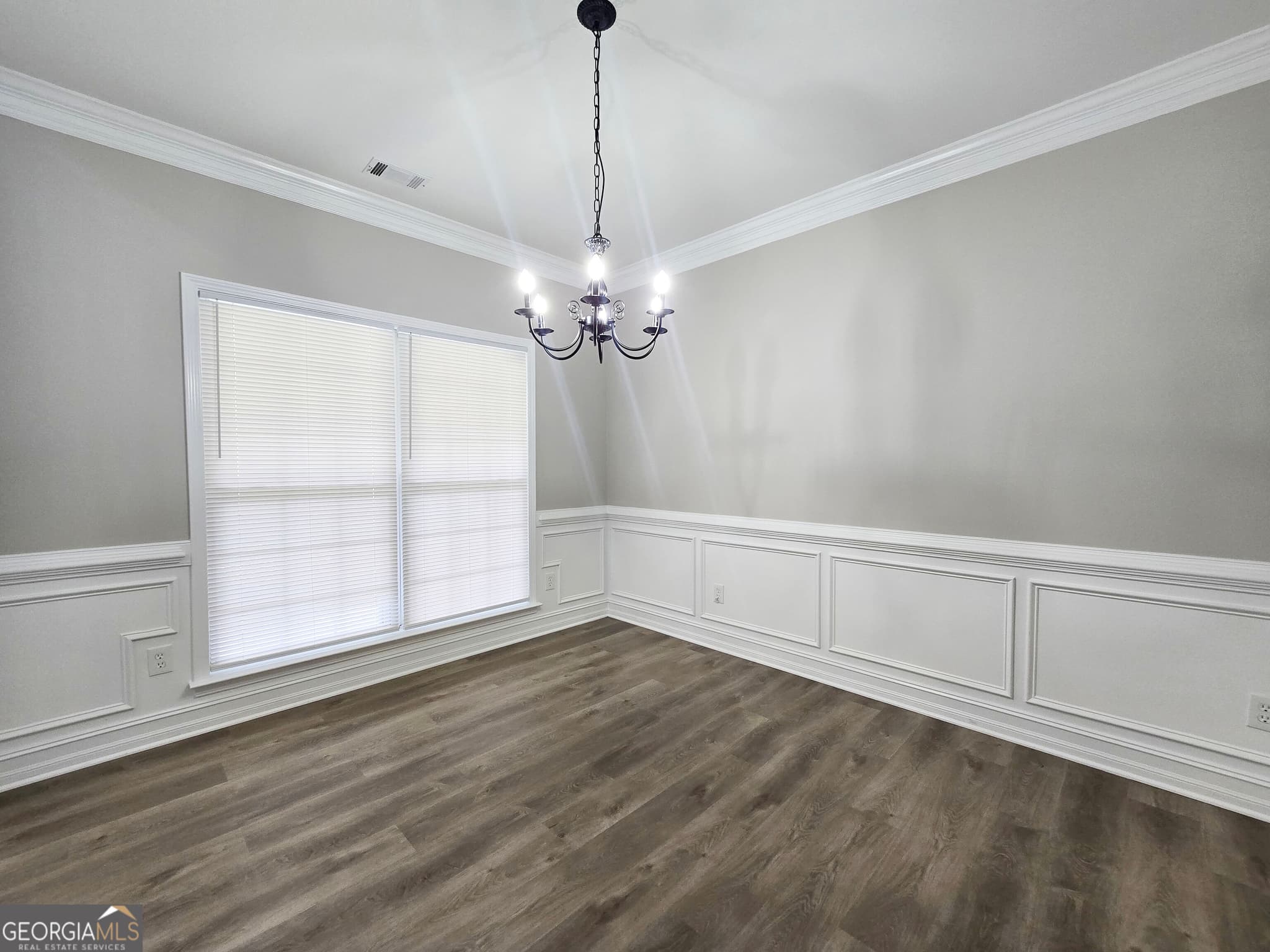 5 bedroom, 3 bathroom, 2,482 sq ft single family residence for sale at 55 Carriage Park Court, Oxford, GA 30054 — photo 5