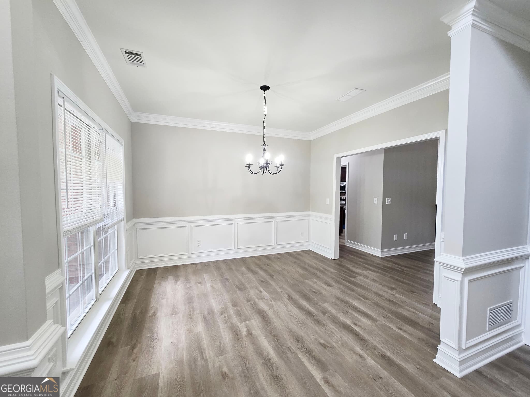 5 bedroom, 3 bathroom, 2,482 sq ft single family residence for sale at 55 Carriage Park Court, Oxford, GA 30054 — photo 4