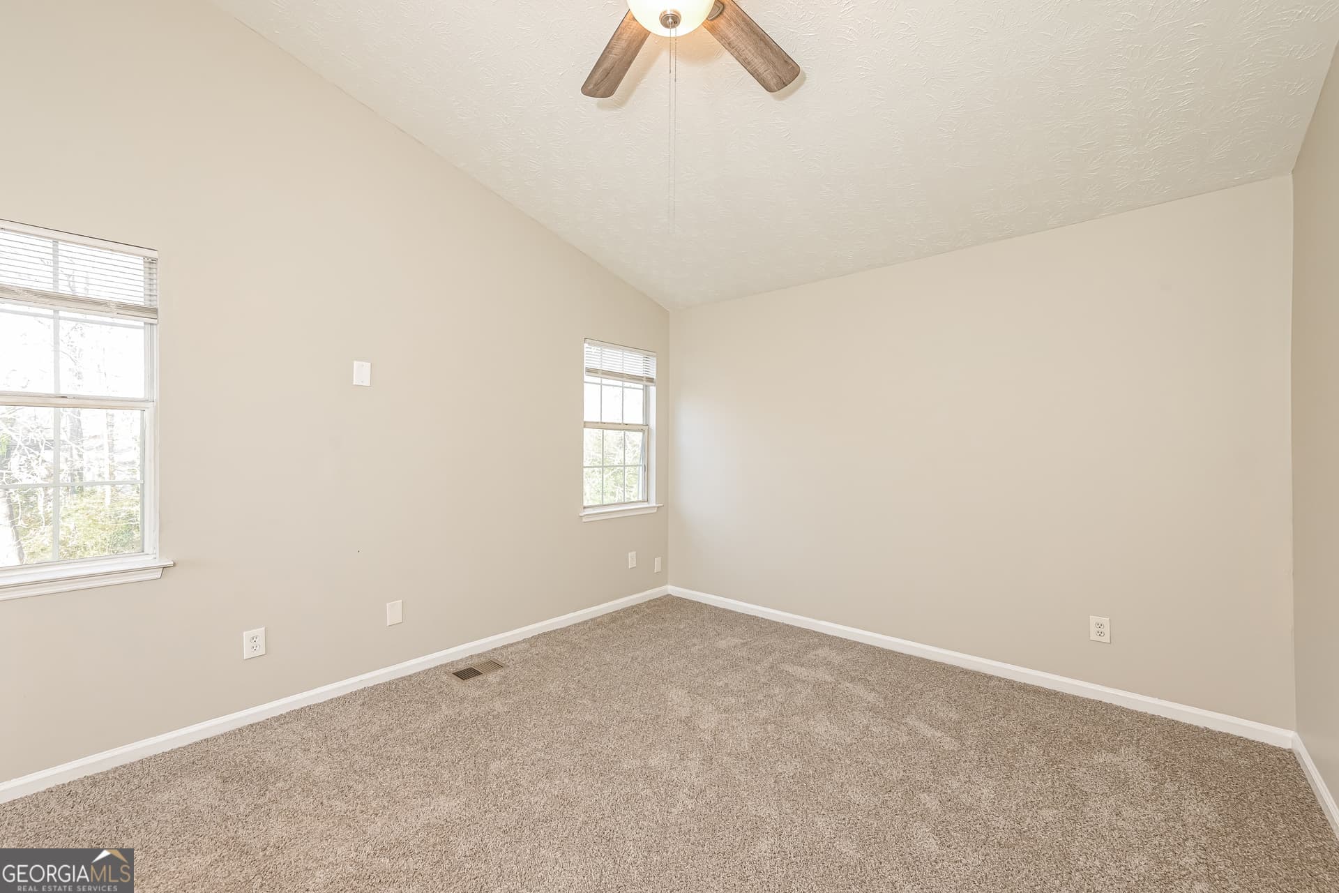 3 bedroom, 2.5 bathroom, 1,400 sq ft single family residence for sale at 1211 To Lani Court, Stone Mountain, GA 30083 — photo 9