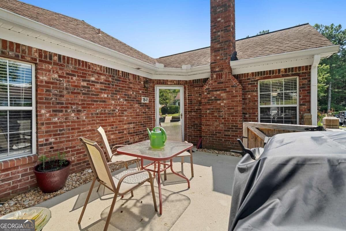 2 bedroom, 2 bathroom, 1,211 sq ft condominium for sale at 1841 Kolb Farm Circle, Marietta, GA 30008 — photo 5
