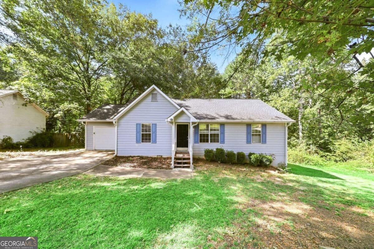 3 bedroom, 2 bathroom single family residence for rent at 189 Peach Forest Place, Douglasville, GA 30134 for $1,565 a month — photo 1 of 1