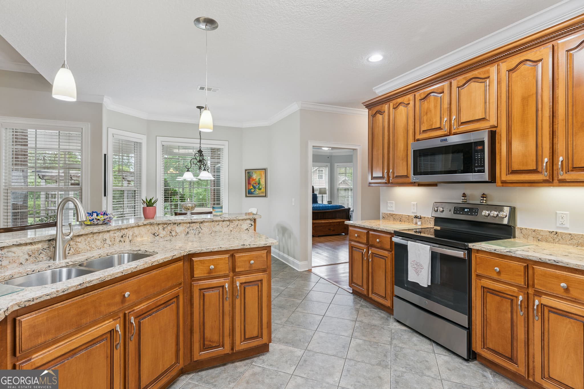 4 bedroom, 3 bathroom, 3,097 sq ft single family residence for sale at 20 Karen Way, Brunswick, GA 31523 — photo 4