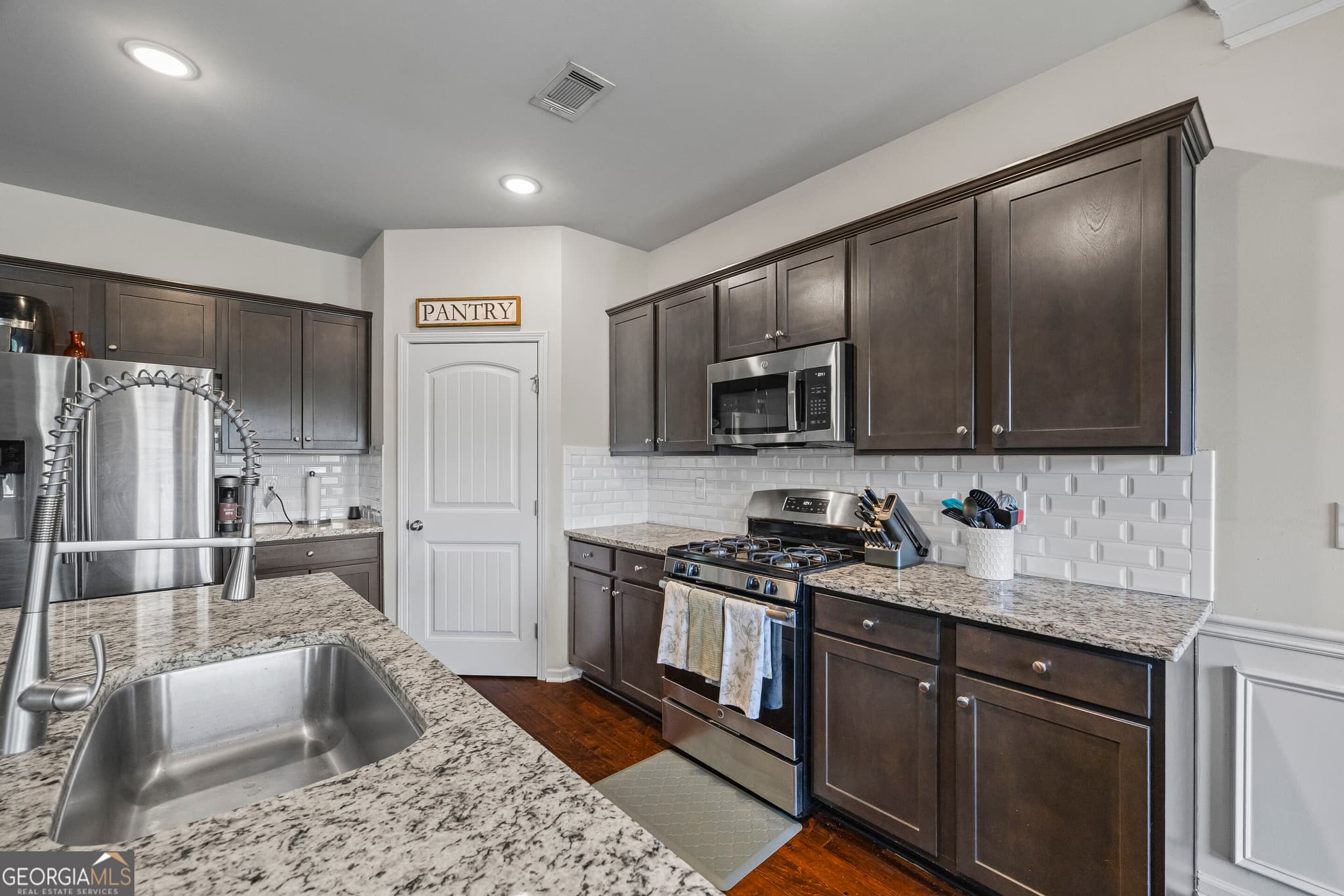 4 bedroom, 3 bathroom, 2,288 sq ft single family residence for sale at 670 Massey Street, Winder, GA 30680 — photo 10