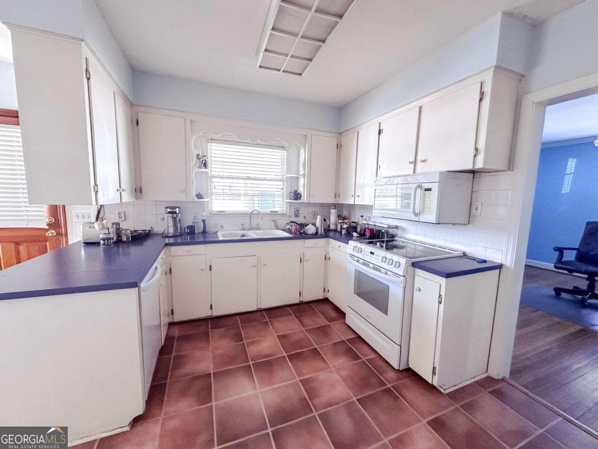 3 bedroom, 2 bathroom, 2,306 sq ft single family residence for sale at 1106 Mt Vernon Road, Vidalia, GA 30474 — photo 7