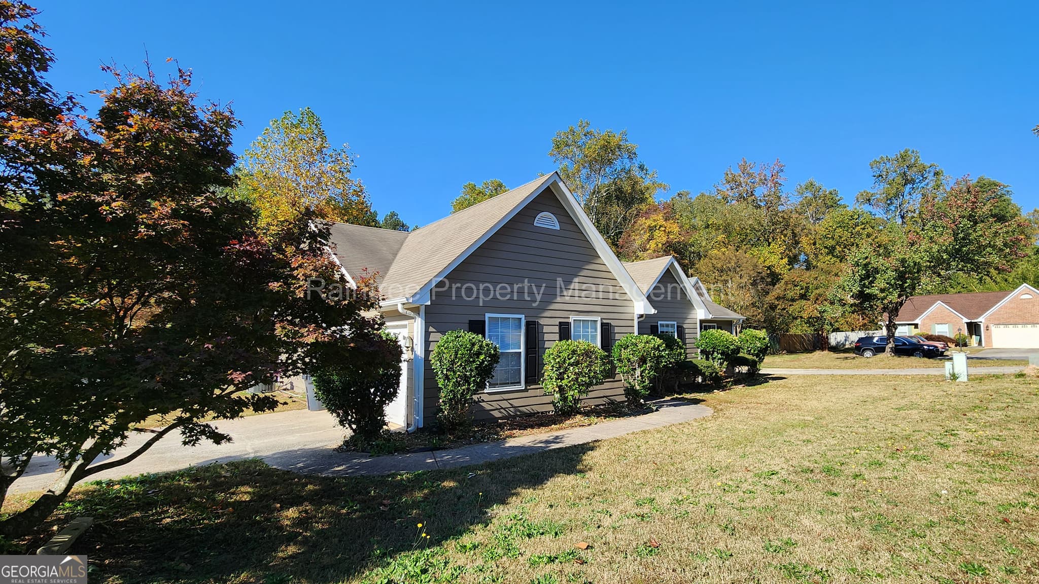 3 bedroom, 2 bathroom, 1,563 sq ft single family residence for rent at 2360 Berkeley Creek Court, Duluth, GA 30096 for $2,300 a month — photo 2