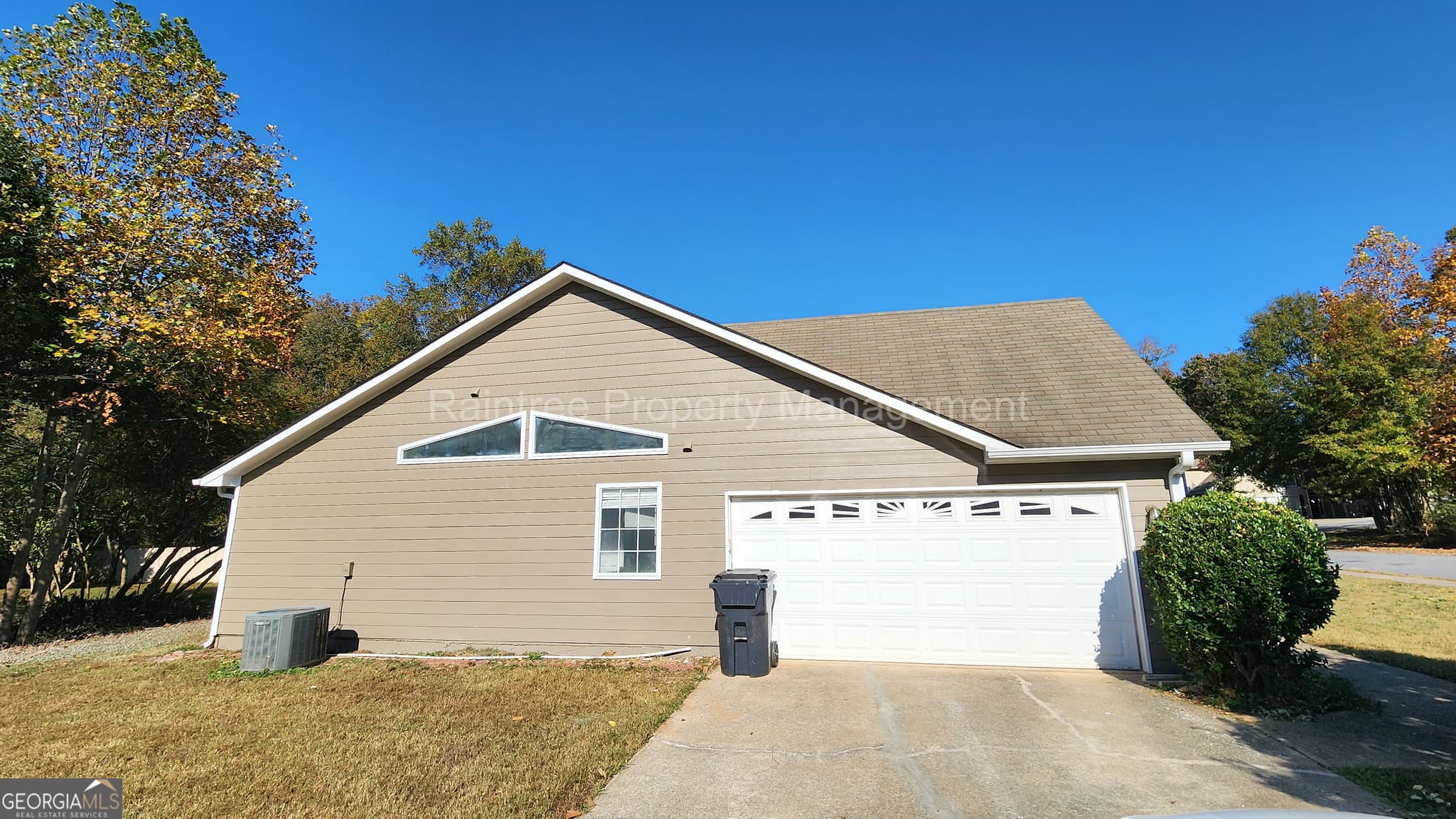 3 bedroom, 2 bathroom, 1,563 sq ft single family residence for rent at 2360 Berkeley Creek Court, Duluth, GA 30096 for $2,300 a month — photo 4